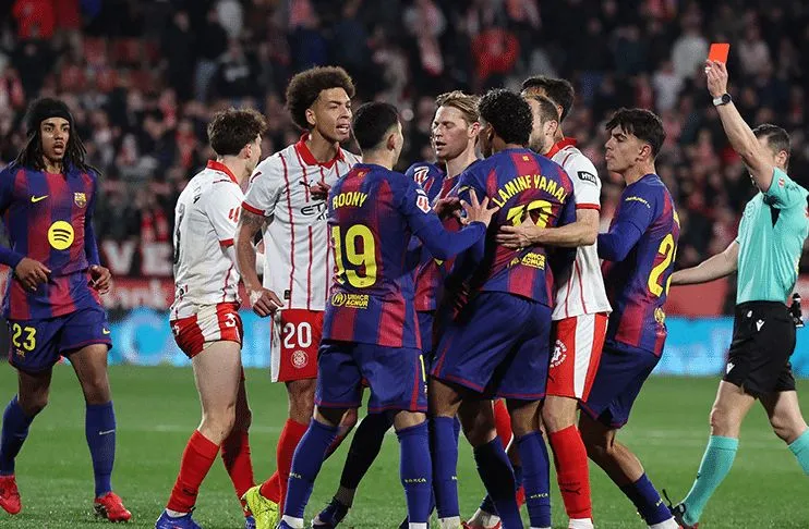 हार के बाद फ्लीक का सख्त संदेश, बार्सिलोना के खिलाड़ियों से मांगी जिम्मेदारी