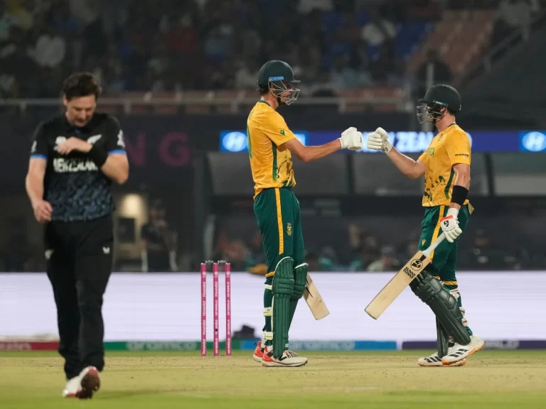 SA vs NZ मुकाबला: साउथ अफ्रीका की पारी के बाद न्यूजीलैंड को मिला 170 रन का लक्ष्य
