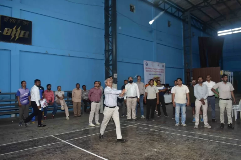 एमपी मास्टर्स बैडमिंटन: भोपाल के हेमंत गीते ने एकल–युगल में जीत के साथ दूसरे दौर में बनाई जगह