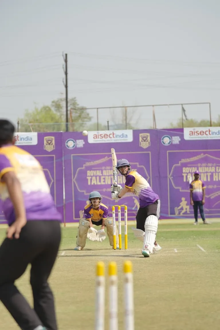 रॉयल निमाड़ ईगल्स के लिए रीवा में क्रिकेट ट्रायल्स, 200 से अधिक खिलाड़ियों ने दिखाया दमखम