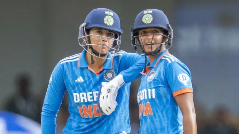 महिला वनडे रैंकिंग में स्मृति मंधाना नंबर-1 पर बरकरार, हरमनप्रीत 7वें स्थान पर पहुंचीं