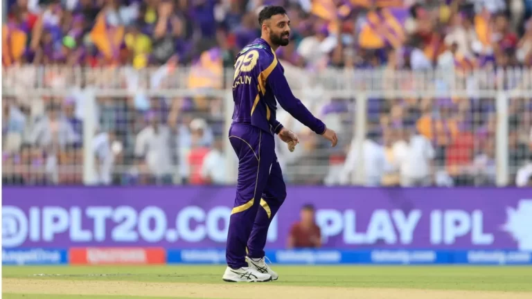 IPL 2026: चोट से जूझते हुए भी नहीं रुके वरुण चक्रवर्ती, दर्द में भी दिखाया जज्बा