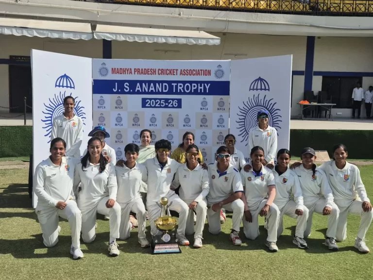 भोपाल डिवीजन बना चैंपियन, तनिष्का सेन की घातक गेंदबाज़ी से इंदौर को 25 रन से हराया