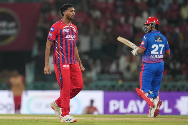 नीतीश राणा पर CSK मैच के दौरान अपशब्द इस्तेमाल करने पर जुर्माना, डगआउट में अंपायर से हुई बहस