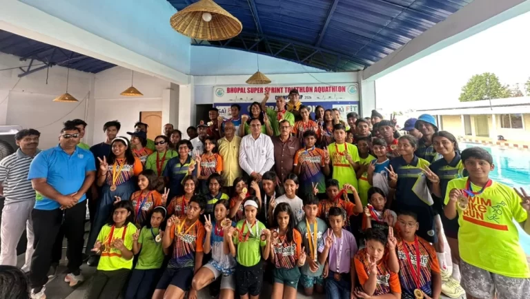 भोपाल ट्रायथलॉन: तैराकी एवं एक्वाथलॉन स्पर्धाओं में युवा खिलाड़ियों ने किया उत्कृष्ट प्रदर्शन