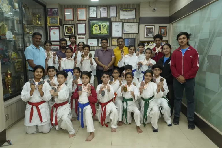 भोपाल के खिलाड़ियों का इंटरनेशनल कराते में जलवा, राया कराते अकादमी ने जीते 30 पदक