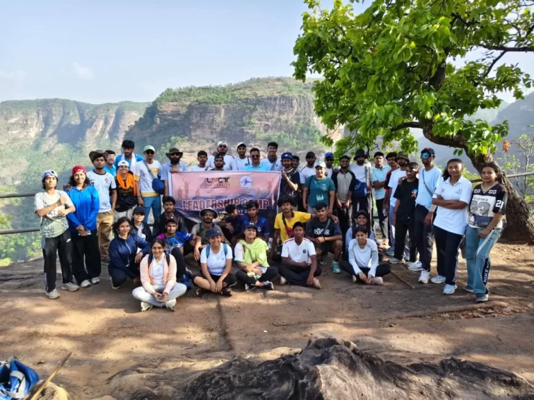 पचमढ़ी में एलएनसीटी यूनिवर्सिटी का 5 दिवसीय लीडरशिप कैंप शुरू, विद्यार्थियों को मिल रहा व्यवहारिक प्रशिक्षण