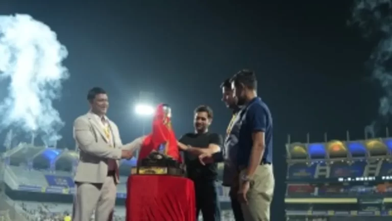 धोनी के नाम पर उमड़ी भीड़, झारखंड टी20 फाइनल के दौरान डेढ़ घंटे तक टला बड़ा हादसा