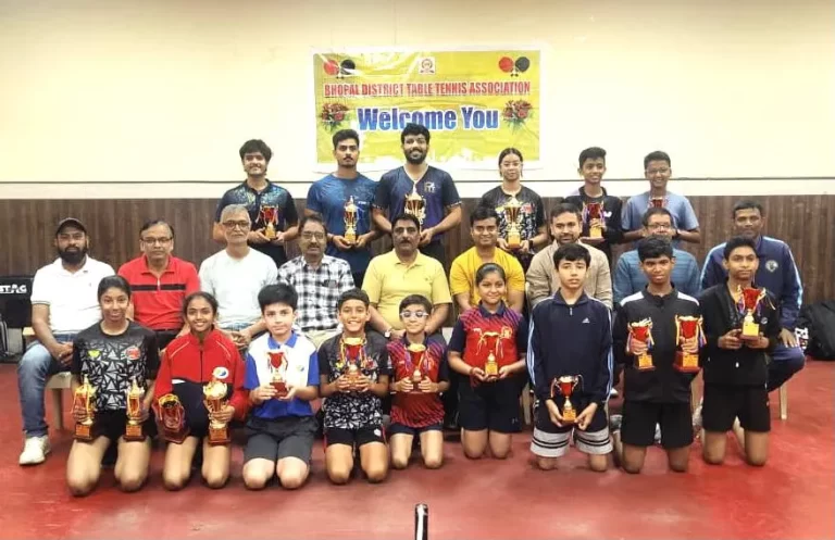 जिला रैंकिंग टेबल टेनिस स्पर्धा में खुशी बघेल का डबल क्राउन, सुमैया और शिवम समेत कई खिलाड़ियों ने जीते खिताब