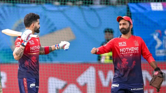 Dinesh Karthik and Virat Kohli