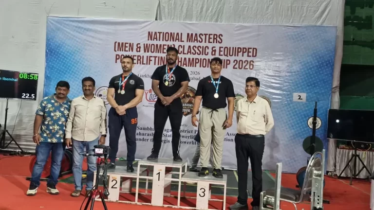 राष्ट्रीय पावरलिफ्टिंग प्रतियोगिता में अभिशेष सिंह बघेल ने जीता रजत पदक