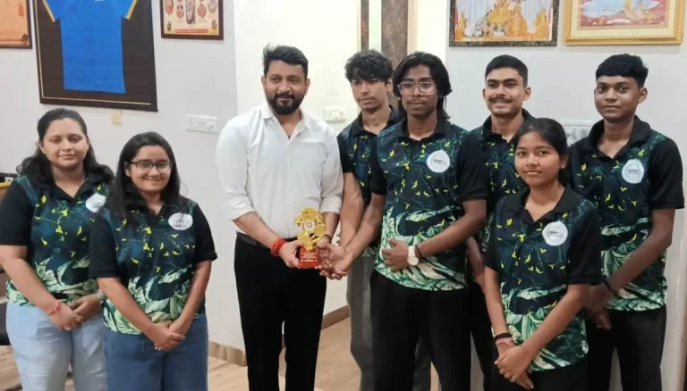 सीएसवीटीयू राज्य स्तरीय बैडमिंटन प्रतियोगिता: एसएसआईपीएमटी रायपुर पुरुष व महिला दोनों वर्गों में बना चैंपियन