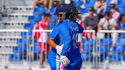 Richa Ghosh and Smriti Mandhana